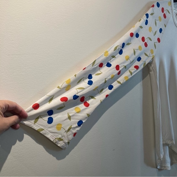 MODCLOTH Sz L Cherry Design Raglan Long Flare Sleeve Henley Style Buttoned  Top - Picture 4 of 8